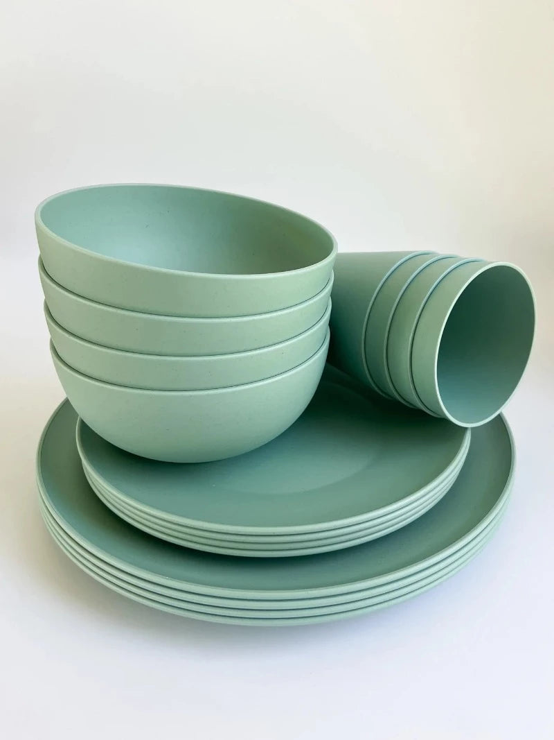 Daisy Graze 16 piece dinnerware set- Eucalypt Green