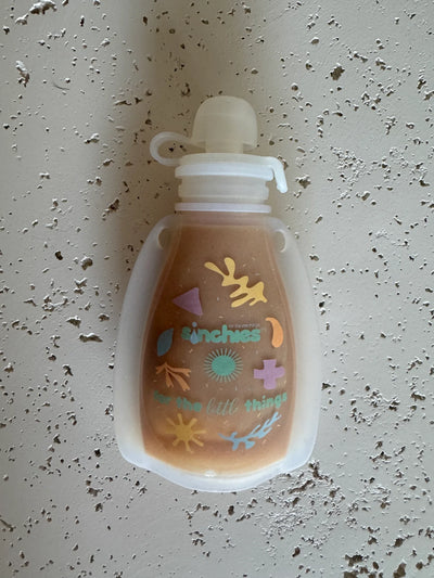 Sinchies Silicone Squeezy Pouch- white